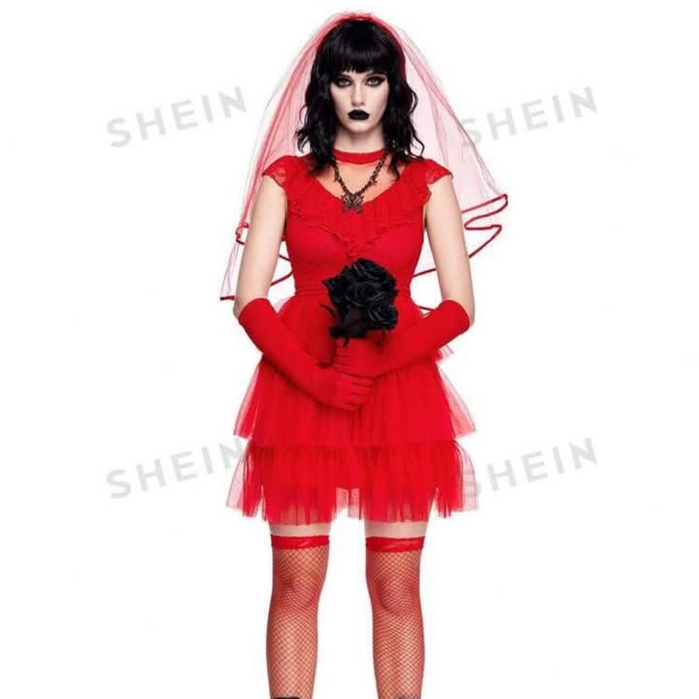 Lydia Deetz Beetlejuice Red Dress Costume.